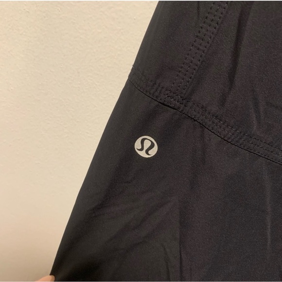 Women’s Lululemon Run: Dog Runner Pant - Picture 4 of 8